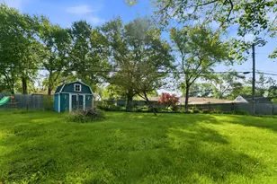 729 Governor Rd, Valparaiso, IN 46385 - Photo 23