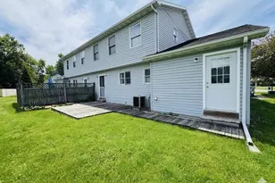 183 S 20th St, Chesterton, IN 46304 - Photo 23