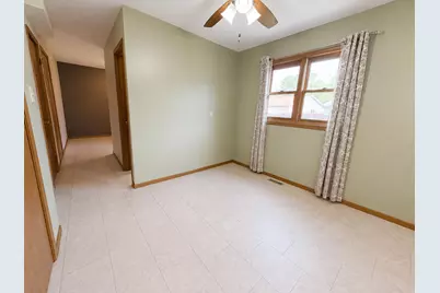 183 S 20th Street, Chesterton, IN 46304 - Photo 5
