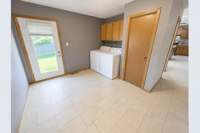 183 S 20th Street, Chesterton, IN 46304 - Photo 9