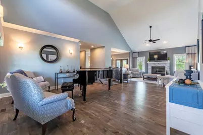 9863 Elle Avenue, Saint John, IN 46373 - Photo 15