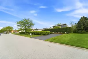 1237 Muirfield Dr, Schererville, IN 46375 - Photo 103