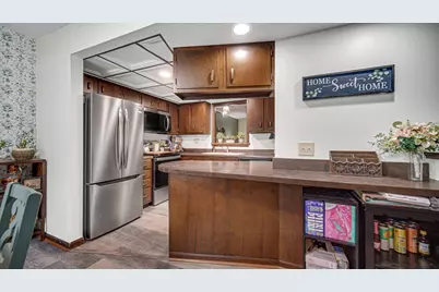 1601 Earthstone Drive #17, Valparaiso, IN 46383 - Photo 7
