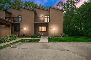 1601 Earthstone Dr, Valparaiso, IN 46383 - Photo 1