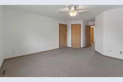 401 Dogwood Court, Hebron, IN 46341 - Photo 17