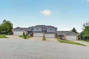 401 Dogwood Ct, Hebron, IN 46341 - Photo 1