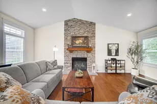 772 Cirque Dr, Crown Point, IN 46307 - Photo 3