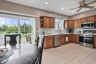 104 Stone Creek Dr, Valparaiso, IN 46383 - Photo 9