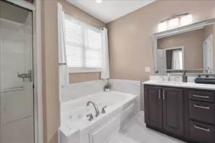 104 Stone Creek Dr, Valparaiso, IN 46383 - Photo 15