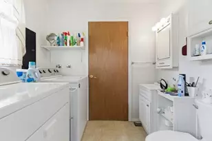 340 Midway Dr, Valparaiso, IN 46385 - Photo 17