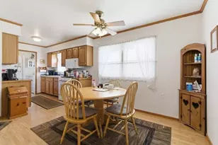 340 Midway Dr, Valparaiso, IN 46385 - Photo 7