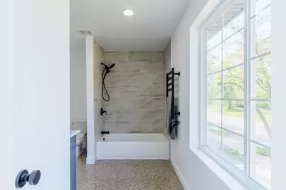 5608 E 10th Avenue, Gary, IN 46403 - Photo 31