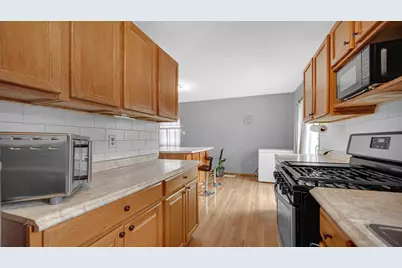 422 Saginaw Drive, Valparaiso, IN 46385 - Photo 5