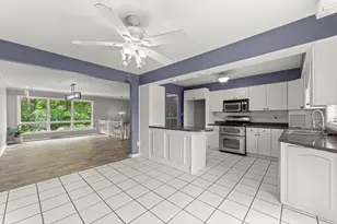 9138 Southmoor Ave, Highland, IN 46322 - Photo 9