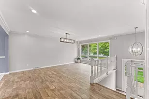 9138 Southmoor Ave, Highland, IN 46322 - Photo 5