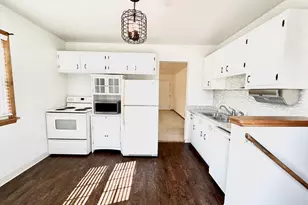 3338 Eder St, Highland, IN 46322 - Photo 9