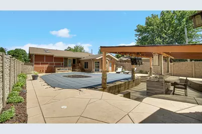 8432 Greenwood Avenue, Munster, IN 46321 - Photo 31