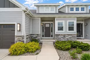 10810 Scarlett Oak Dr, Saint John, IN 46373 - Photo 3