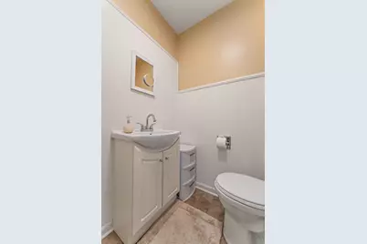 237 Hollywood Avenue, Munster, IN 46321 - Photo 11