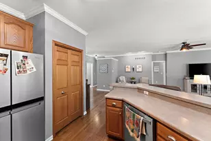 889 Clearwater Cove W, Crown Point, IN 46307 - Photo 9
