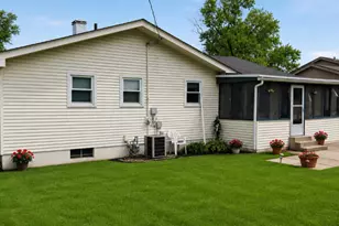 118 Minter Dr, Griffith, IN 46319 - Photo 21