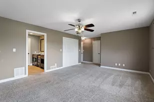 366 Devon Ct, Valparaiso, IN 46385 - Photo 23