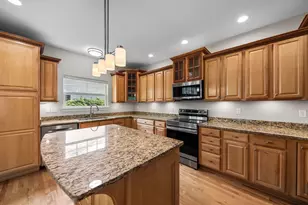 1917 Garland Circle Dr, Valparaiso, IN 46383 - Photo 13
