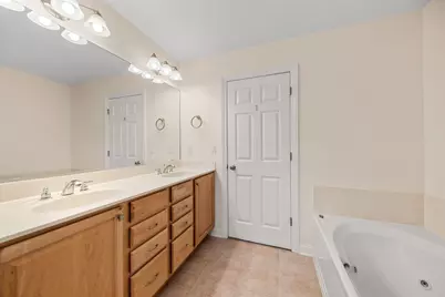1917 Garland Circle Drive, Valparaiso, IN 46383 - Photo 17