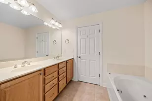 1917 Garland Circle Dr, Valparaiso, IN 46383 - Photo 17