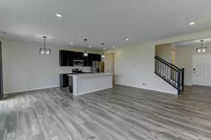 8386 Kannon Dr, Lowell, IN 46356 - Photo 5