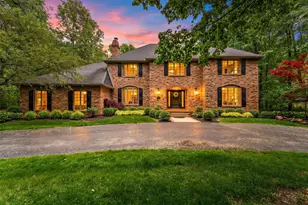 902 Crabapple Ln, Valparaiso, IN 46383 - Photo 1