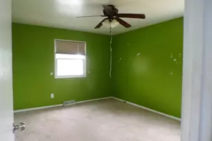 378 Briarwood Dr, Valparaiso, IN 46385 - Photo 19