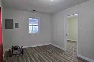 3822 Melville Ave, East Chicago, IN 46312 - Photo 9