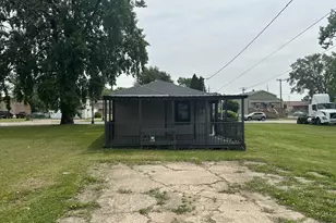 3822 Melville Ave, East Chicago, IN 46312 - Photo 3