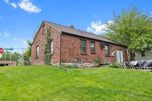 610 Pine Lake Ave, La Porte, IN 46350 - Photo 3
