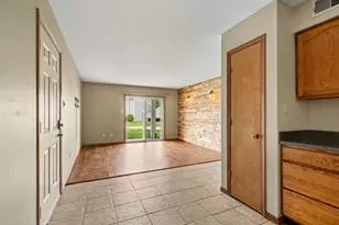1086 Millpond Rd, Valparaiso, IN 46385 - Photo 9