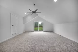 838 N 200 W, Valparaiso, IN 46385 - Photo 23