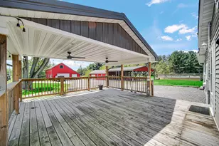 838 N 200 W, Valparaiso, IN 46385 - Photo 5
