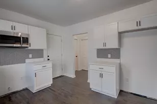 613 Tennessee St, Gary, IN 46402 - Photo 15