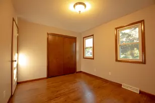 53 Cain Dr, Valparaiso, IN 46383 - Photo 11