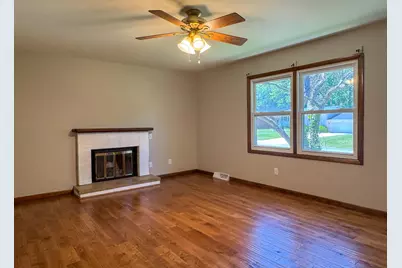 53 Cain Drive, Valparaiso, IN 46383 - Photo 9