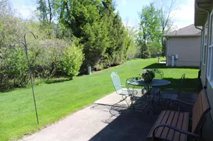 1458 Mackinaw Pl, Schererville, IN 46375 - Photo 3