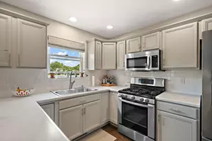 9491 Shelby Ln, Crown Point, IN 46307 - Photo 11