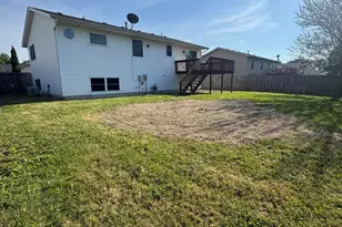7396 Kestrel St, Hobart, IN 46342 - Photo 17