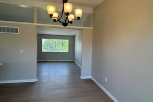 7396 Kestrel St, Hobart, IN 46342 - Photo 7