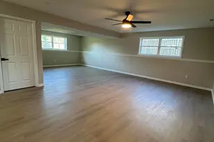 7396 Kestrel St, Hobart, IN 46342 - Photo 15