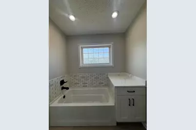 7396 Kestrel Street, Hobart, IN 46342 - Photo 11