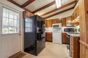 110 Eastwood Ave, La Porte, IN 46350 - Photo 3