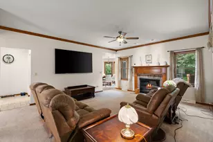 8876 N Lilac St, Demotte, IN 46310 - Photo 5