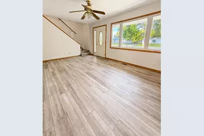 2790 E 1059 N, Demotte, IN 46310 - Photo 5